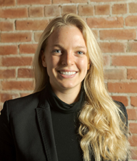 Emma Larson Headshot